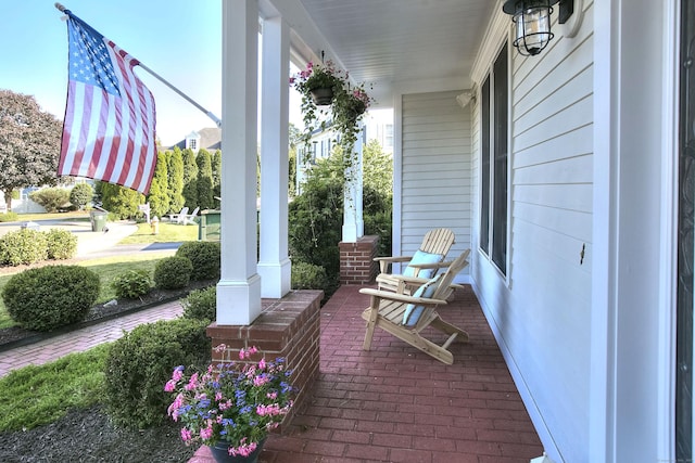 60 Walbin Ct, Fairfield, CT 06824 - photo 3