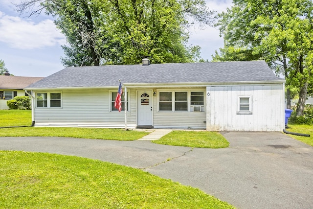 6 Weymouth Dr, Enfield, CT 06082 - ranch-style home featuring a front lawn, driveway, and roof with shingles
