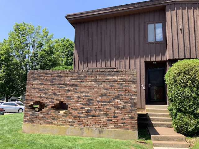 158 Webster Ct Unit 158, Newington, CT 06111 - view of front of property featuring brick siding and entry steps