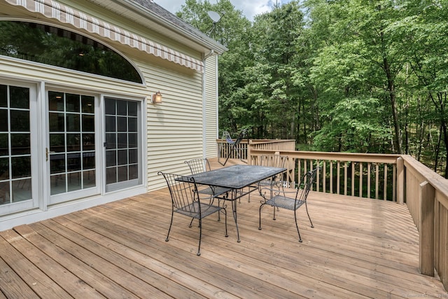 1047 Merrow Rd, Coventry, CT 06238 - deck with outdoor dining space