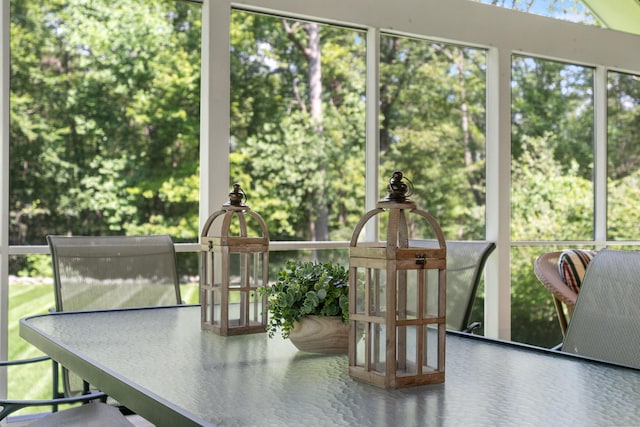 78 Carriage Rd, Wilton, CT 06897 - view of sunroom / solarium