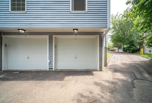 3 France St Unit B, Norwalk, CT 06851 - garage with driveway