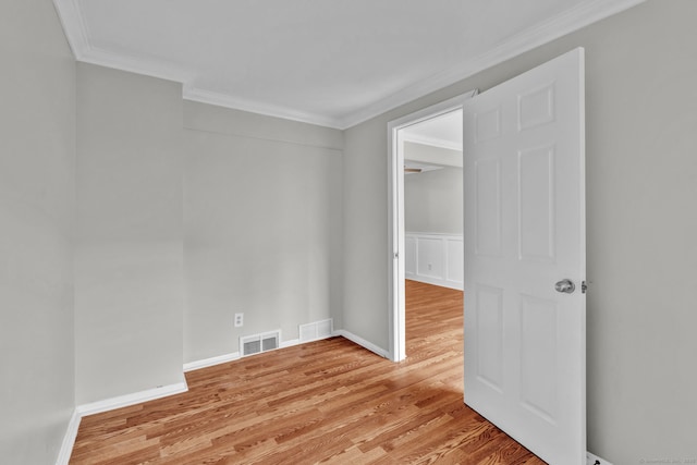 189 High Top Cir W Unit 189, Hamden, CT 06514 - empty room with light wood-style flooring and ornamental molding