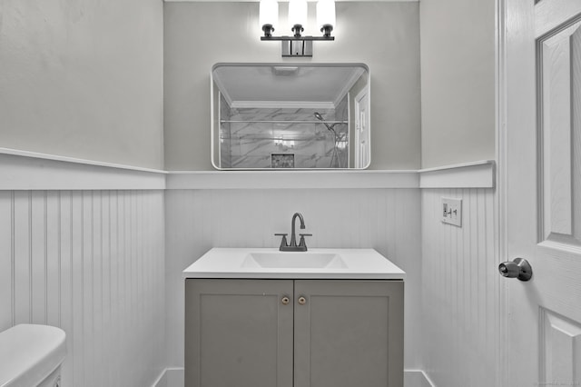 189 High Top Cir W Unit 189, Hamden, CT 06514 - bathroom featuring vanity, a shower, and a wainscoted wall