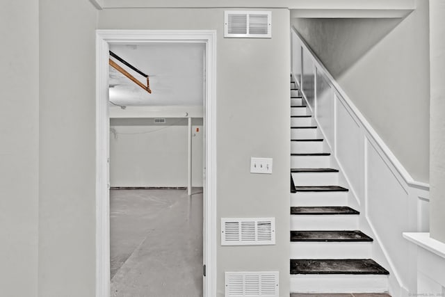 189 High Top Cir W Unit 189, Hamden, CT 06514 - stairway featuring concrete floors