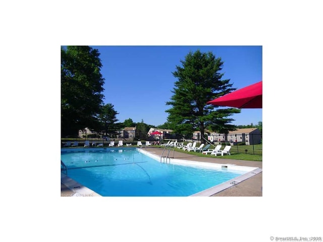 560 Yale Ave Unit 124, Meriden, CT 06450 - view of community pool