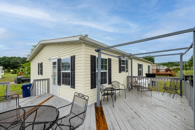 8 Haley Ln, Windham, CT 06256 - deck with outdoor dining area