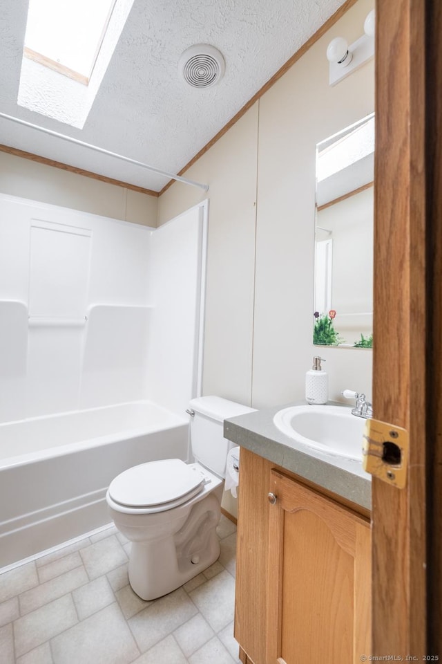 8 Haley Ln, Windham, CT 06256 - full bath featuring vanity, ornamental molding, shower / washtub combination, a textured ceiling, and a skylight