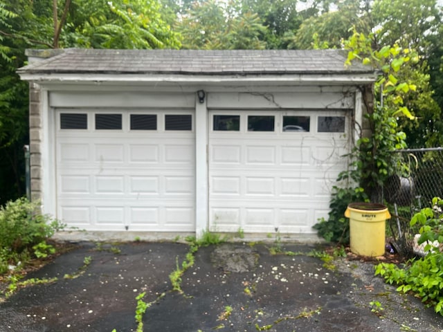 52 Beech St, Waterbury, CT 06704 - view of detached garage