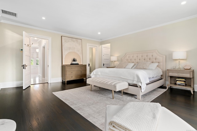 336 Ocean Dr W, Stamford, CT 06902 - bedroom featuring wood finished floors, recessed lighting, and ornamental molding