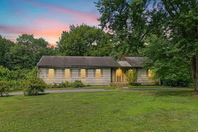 15 Pocconock Trl, New Canaan, CT 06840 - single story home with a front yard and a chimney