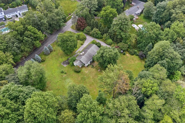 15 Pocconock Trl, New Canaan, CT 06840 - aerial view of property and surrounding area