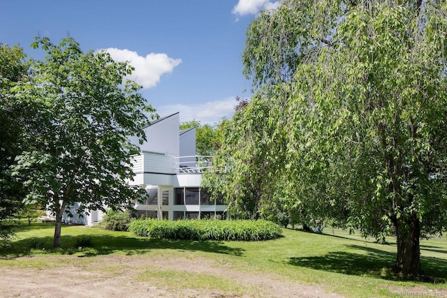 52 Cooper Hill Rd, Salisbury, CT 06068 - view of green lawn featuring a balcony