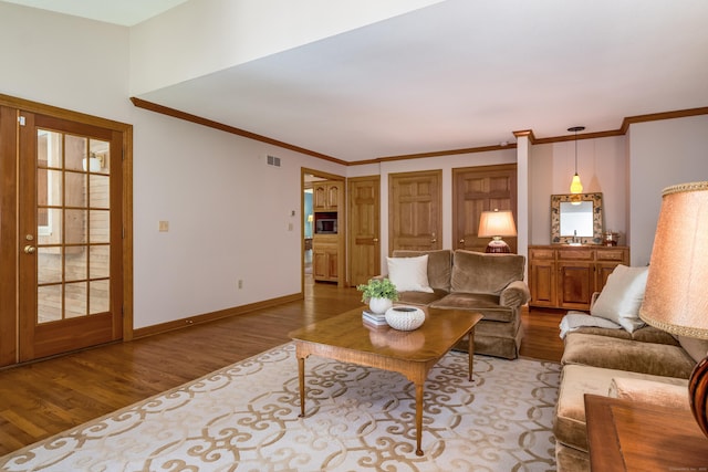 5 Billingsgate, Avon, CT 06001 - living area featuring wood finished floors and ornamental molding