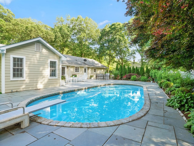 566 Hoyt St, Darien, CT 06820 - outdoor pool with a patio area