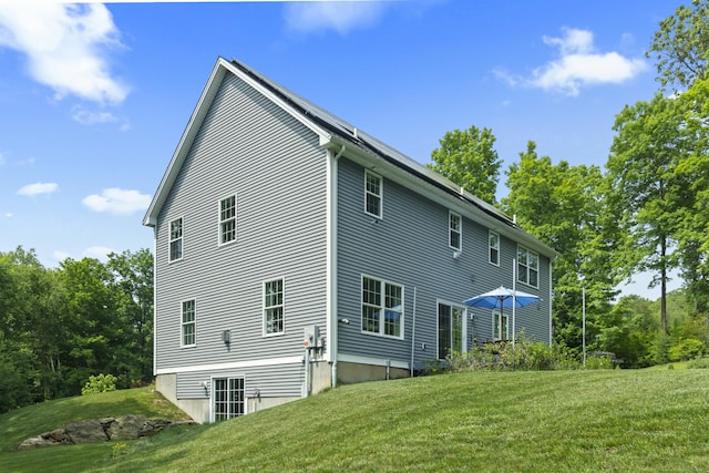 257 Ichabod Rd, Southbury, CT 06488 - rear view of property featuring a lawn