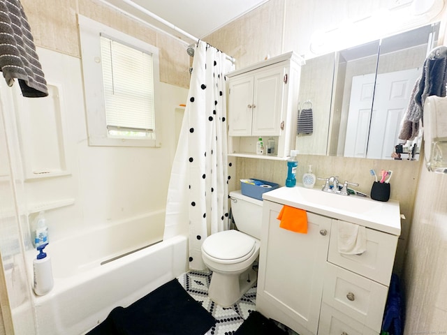 305 Mill Rock Rd Unit 305, Hamden, CT 06517 - full bathroom with shower / tub combo with curtain, vanity, and tile patterned floors