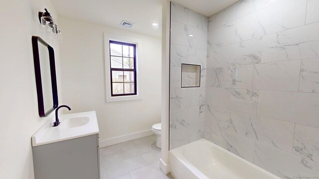 101 Parade Hill Rd, New Canaan, CT 06840 - bathroom with vanity and shower / washtub combination