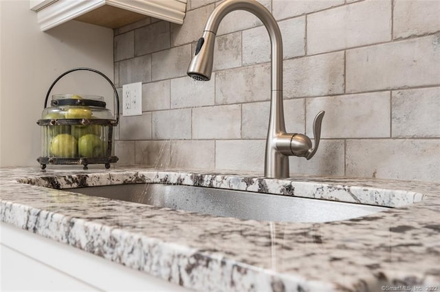 120 Yorkshire Ct Unit 120, Farmington, CT 06032 - detailed view of tasteful backsplash