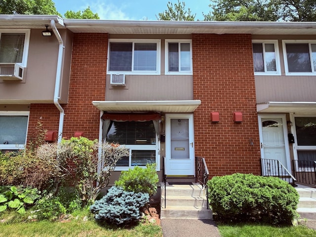 182 Worth Ave, Hamden, CT 06518 - photo 1