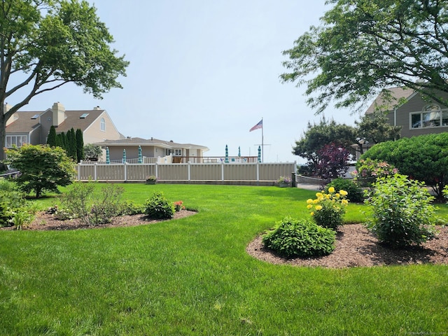73 Harbour View Pl Unit 73, Stratford, CT 06615 - view of yard