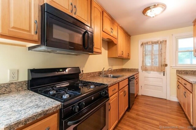 221 Commonwealth Ave, New Britain, CT 06053 - photo 9