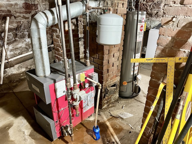 14 Natalie St, Hartford, CT 06106 - utility room featuring water heater and a heating unit