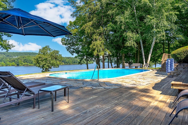 55 Main St, East Haddam, CT 06423 - swimming pool featuring a deck with water view