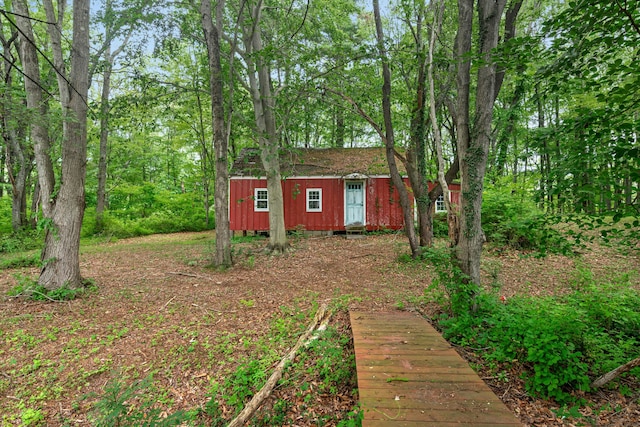 1027 Monroe Tpke, Monroe, CT 06468 - view of yard with an outbuilding