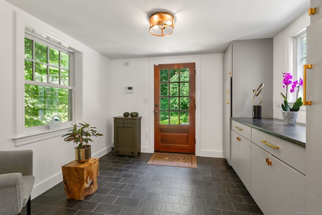56 Turtleback Rd, Wilton, CT 06897 - entrance foyer with baseboards