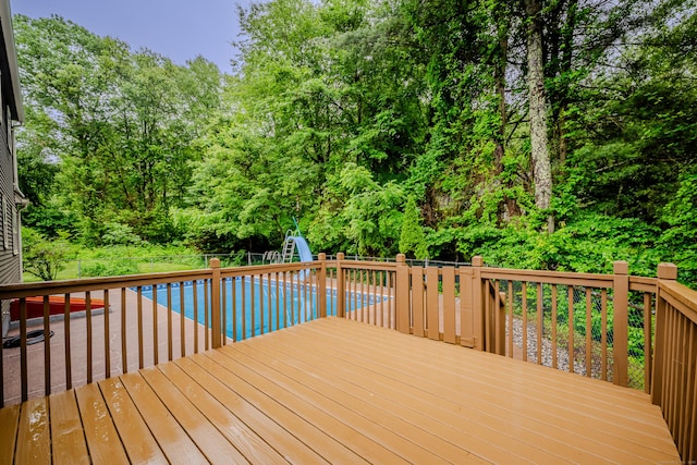34 Roberts Rd, Marlborough, CT 06447 - wooden terrace with a fenced backyard