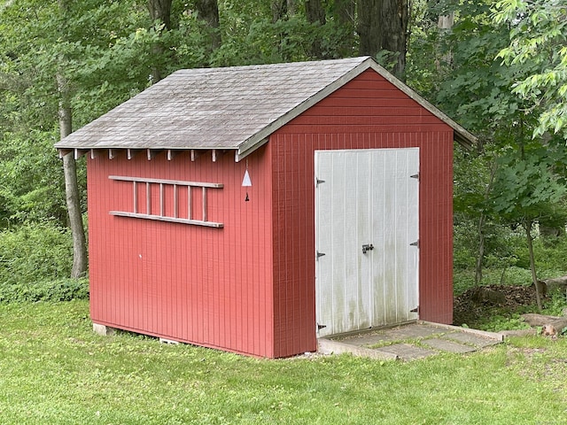 39 Mariner Cir, Trumbull, CT 06611 - view of shed