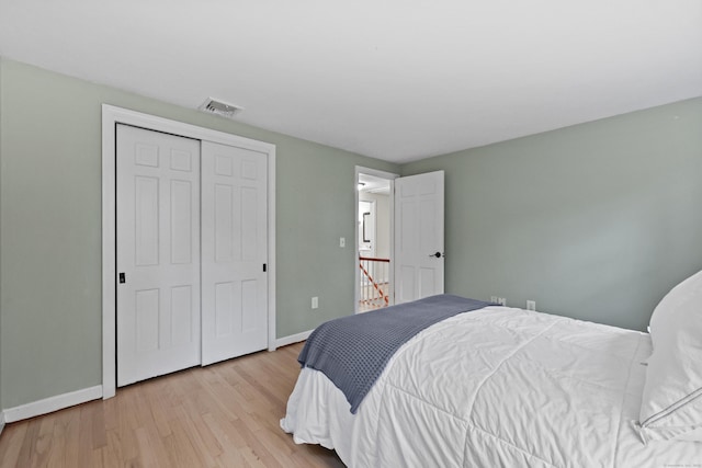 30 Clifdon Dr, Simsbury, CT 06070 - bedroom featuring wood finished floors and a closet