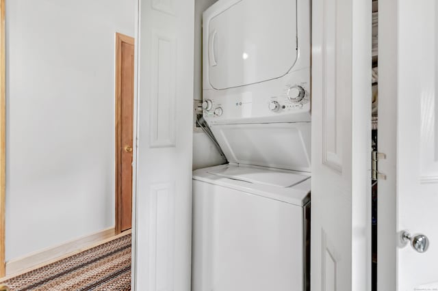 16 Senga Rd, Norwalk, CT 06854 - laundry area featuring stacked washer / drying machine