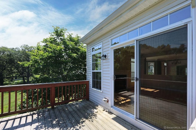 9 Meadowview Ct Unit 9, Canton, CT 06019 - view of wooden terrace