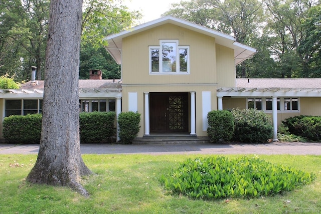 20 Shady Acres Rd, Darien, CT 06820 - view of front facade featuring a front yard