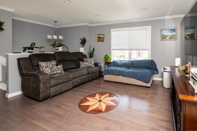 5 Pope St, New Haven, CT 06512 - living room featuring a chandelier, wood finished floors, crown molding, and recessed lighting