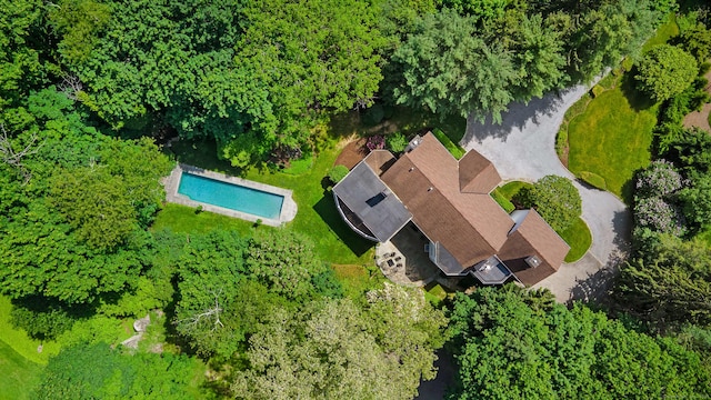 34 Edgewood Dr, Greenwich, CT 06831 - aerial view of a pool area