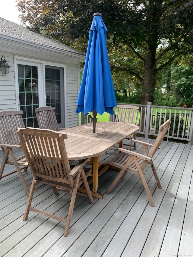 180 Round Hill Rd, Cheshire, CT 06410 - deck featuring outdoor dining space