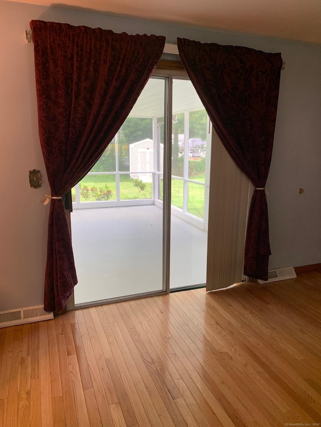 180 Round Hill Rd, Cheshire, CT 06410 - unfurnished room with light wood-style flooring