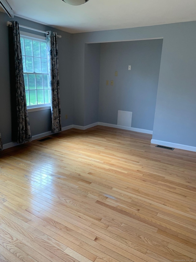 180 Round Hill Rd, Cheshire, CT 06410 - unfurnished room with light wood-style floors
