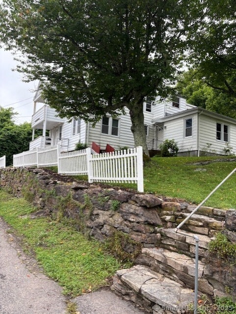 31 Happy St, Norwich, CT 06360 - view of front of property