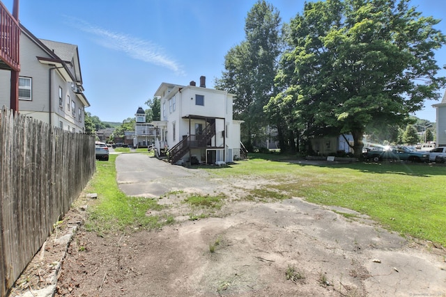 93 S St, Bristol, CT 06010 - rear view of property featuring a residential view