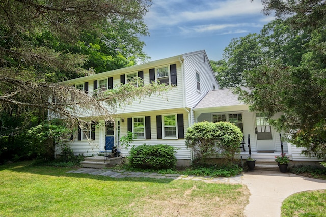 3 Deerfield Dr, Clinton, CT 06413 - colonial inspired home featuring a front yard