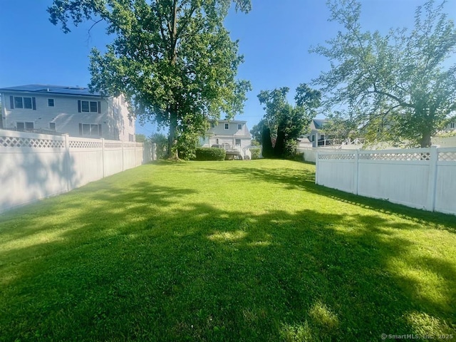 32 Beaver Hill Rd, Greenburgh, NY 10523 - view of yard