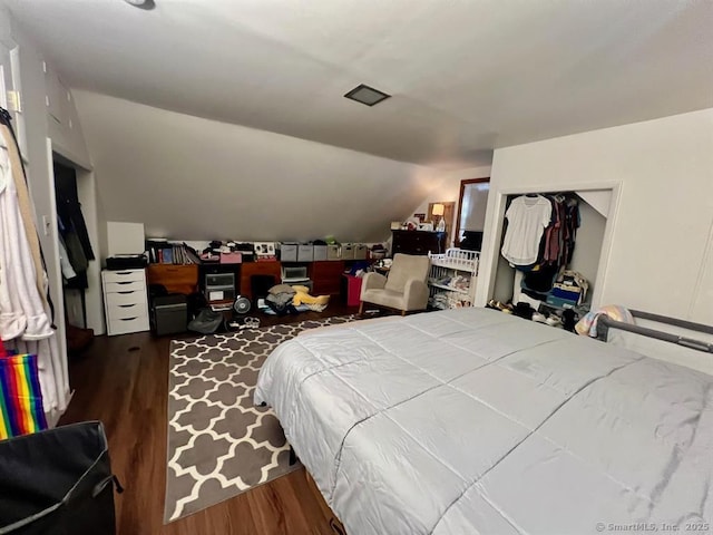32 Beaver Hill Rd, Greenburgh, NY 10523 - bedroom with vaulted ceiling and wood finished floors