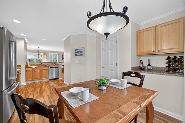 1401 Pinnacle Way Unit 1401, Danbury, CT 06811 - dining room with light wood-style floors, a chandelier, ornamental molding, and recessed lighting
