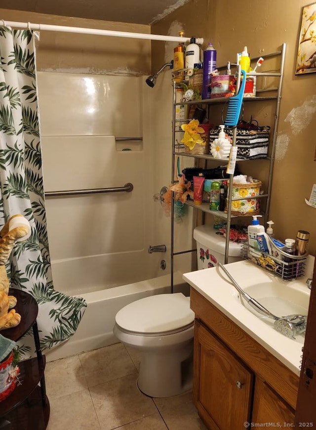 267 Chapman St, New Britain, CT 06051 - full bath with vanity, tile patterned floors, and shower / bath combo with shower curtain
