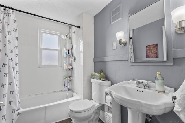 116 Divinity St, Bristol, CT 06010 - full bathroom with toilet and shower / tub combo with curtain