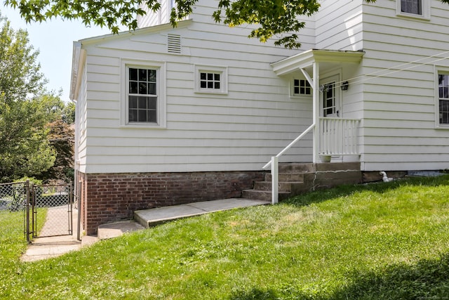 35 Brower St, West Haven, CT 06516 - rear view of property with a gate